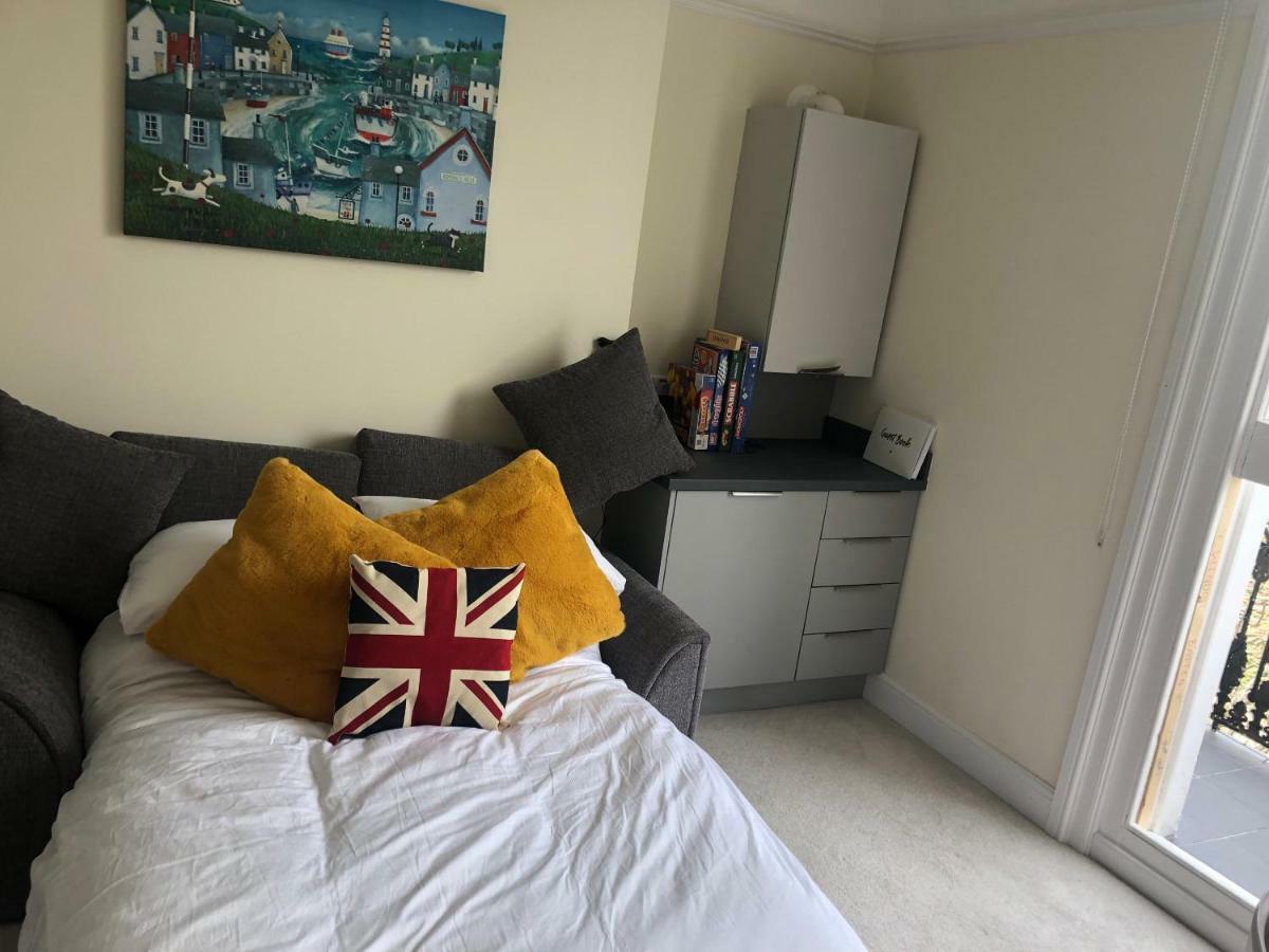 Wight On The Beach, Sleeps 4, Free Off Road Parking, Balcony With Sea Views Райд Экстерьер фото
